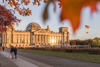 Il Reichstag di Berlino in autunno