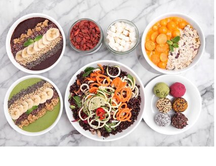 Superfoods & Organic Liquids acai bowl, salad, goji berries, Zoodles