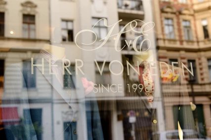 shopping in berlin mitte