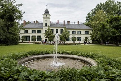 Schloss und Gutshof Britz