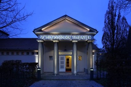 Vista esterna del Schlosspark Theater di Berlino Steglitz