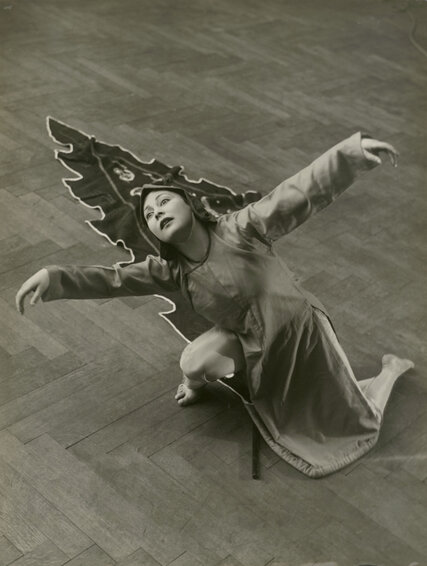 Tatjana Barbakoff, Mongolian Flag Dance, 1920-1933