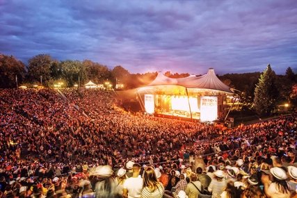 Open-air stage Parkbühne Wuhlheide Open-air concert in the Parkbühne Wuhlheide Berlin