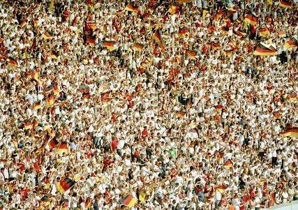 Viele Deutschlandfans beim Fußball