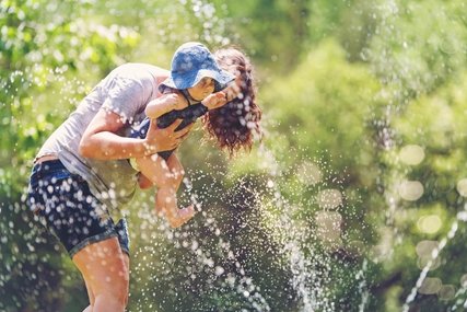 Abkühlung für Kleinkinder Wasserspielplätze