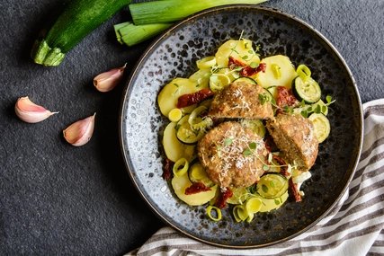 Berliner Küche: Bulette mit Kartoffelsalat