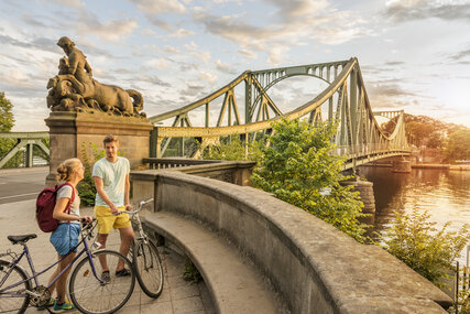 Cycling tour to the Glienicker Bridge on the outskirts of Berlin
