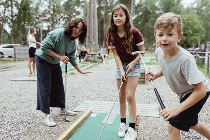 Miniature golf course