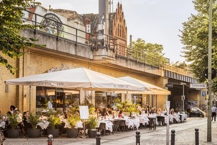Charlottenburg, Savignyplatz