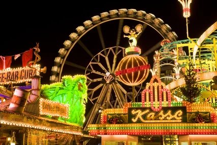 Der große Berliner Weihnachtsmarkt - Wintertraum am Alexa Der große Berliner Weihnachtsmarkt - Wintertraum am Alexa in Berlin