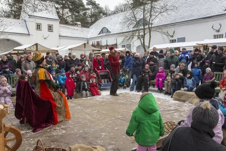 Märchenhafter Weihnachtsmarkt am Jagdschloss Grunewald