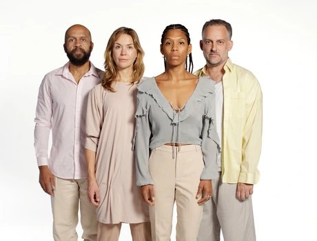 Aesthetics of Color – Ein Kammerspiel