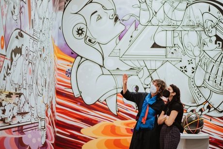 How and Nosm, Connectorinnen in Weltdenken