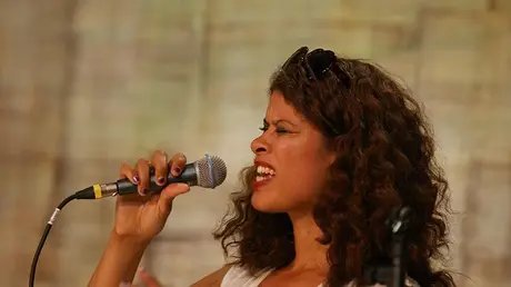 e_0c72df510074e0216a9570d7f405e125_img-hopop