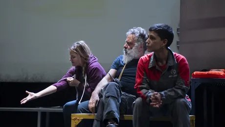 A place of safety>br>A Journey into the Central Mediterranean