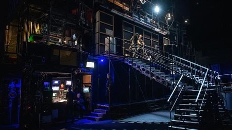 e_1d253d9d61e23bbc4dff3e68eea95bd2_img-hopop