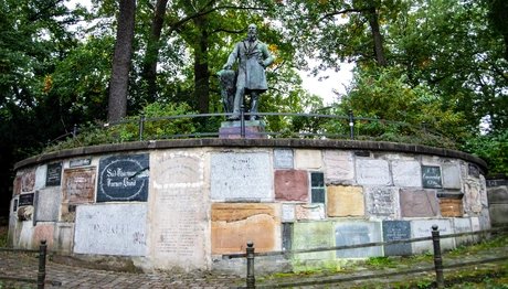 e_1dd332ee5fff43c314975a2a04511897_img-hopop