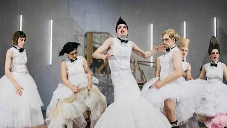 e_29b603a763f7626ecf49bc8b5acb6456_img-hopop