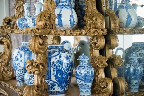 In der Porzellankammer im Schlossmuseum Oranienburg