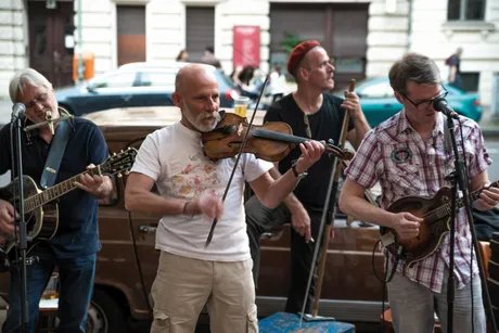 e_2c1ffe09fdd98432f800e534dcbe1e2b_img-hopop