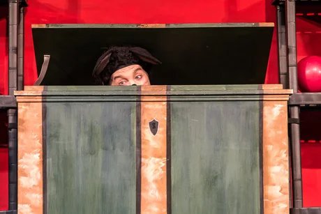 Die geheimnisvolle Truhe und die Zirkusmaus