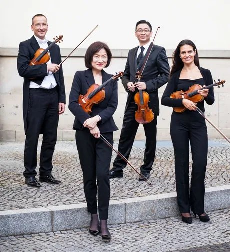 e_30eaa369734ce8a8729008cce05d04bc_img-hopop