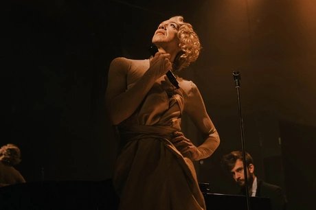 Sven Ratzke als MARLENE Dietrich