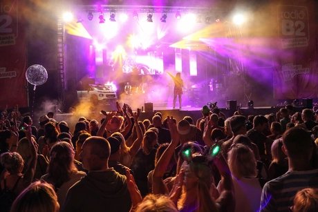 Showbühne des Radio B2 Schlagerhammer