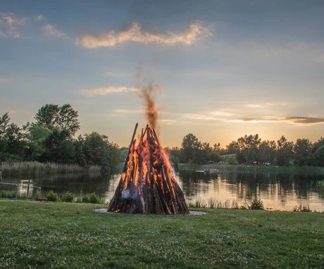 Britzer Garten Osterfeuer