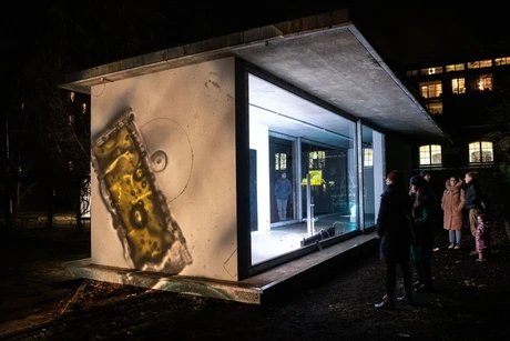 e_51d769e539cb1ca62748482129ba76ee_img-hopop