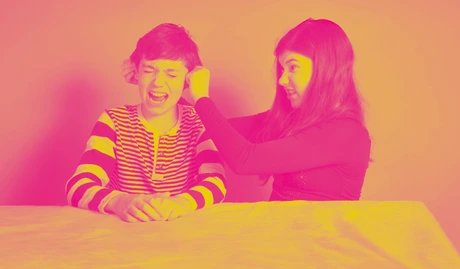 Key Visual Familie Geschwisterzank