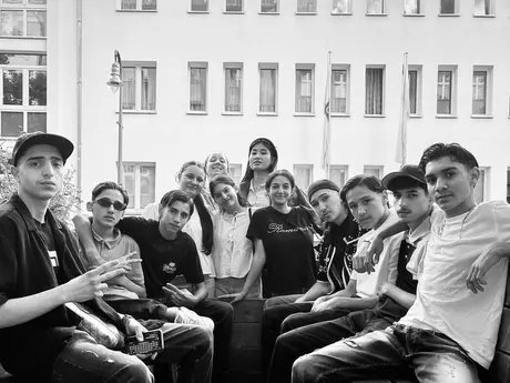 e_594f2940b6a0ce3f17bec8e0e24eee1c_img-hopop