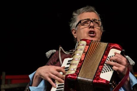 Die geheimnisvolle Truhe und die Zirkusmaus