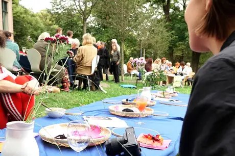 e_6688079b66690f296a3dfee193e0570a_img-hopop