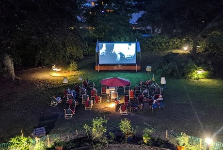 e_690a6ddb6323560b6cc6339b9cc98e8d_img-hopop