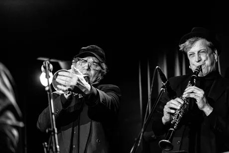 e_6cbe9af1fe17fa43f80076077b4bf558_img-hopop