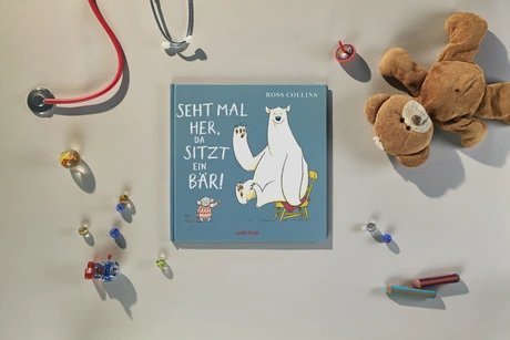 Cover zum Bilderbuch "Seht mal her, da sitzt ein Bär!" von Ross Collins