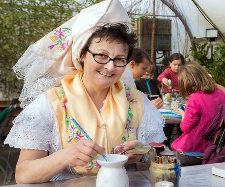 Ostereiermalen in sorbischer Tradition