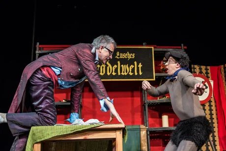 Die geheimnisvolle Truhe und die Zirkusmaus