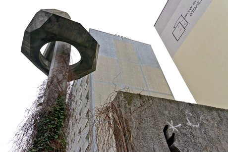 e_71925f41481a9e5f4b191c5086d18eeb_img-hopop