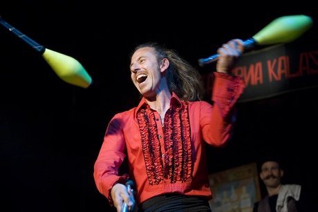 Kabaret Kalashnikov: Taverna Stories – Ein wildes Varieté-Spektakel