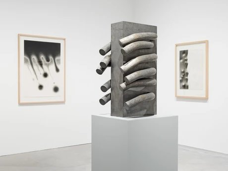 Ausstellungsansicht „Brigitte Meier-Denninghoff. Skulpturen und Zeichnungen 1946-1970“, Berlinische Galerie