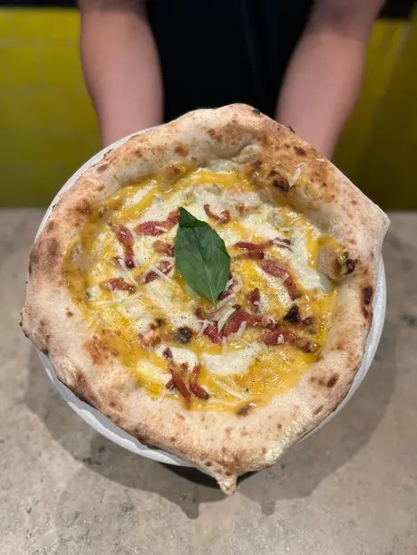 Capvin - Pizza Carbonara