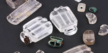 Gürtelzubehör aus Kristall, Tavan Tolgoi