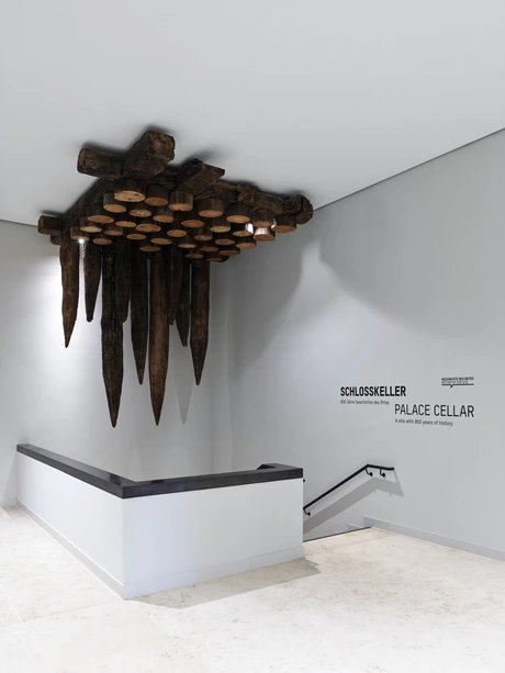 Treppenabgang zum Schlosskeller