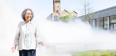 Nebelskultpur von Fujiko Nakaya im Skulpturengarten der Neuen Nationalgalerie