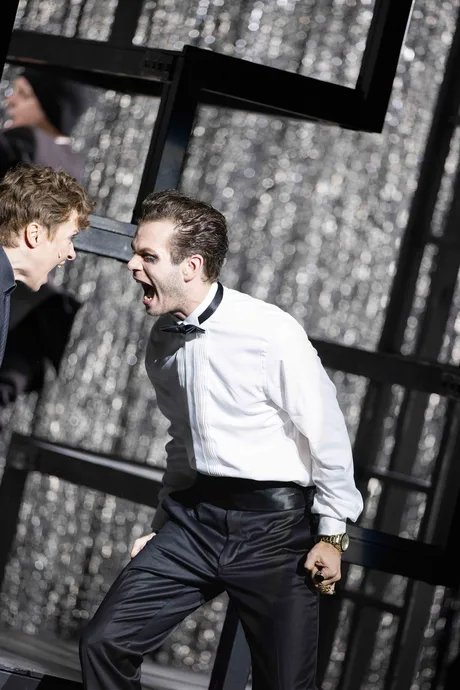 Die Dreigroschenoper