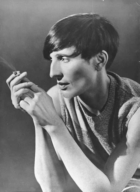 Schwarzweißfotografie von Renée Sintenis, um 1929-1932, fotografiert von Gerty Simon