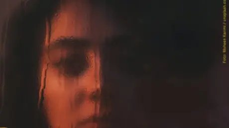 Grafik von Anna von Garnier auf der Grundlage eines Fotos von Mohsen Karimi.)