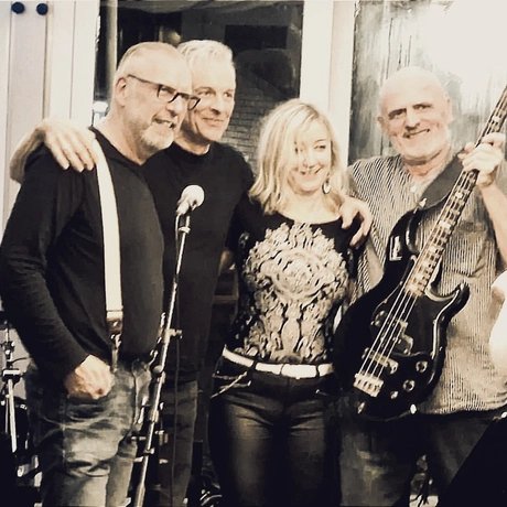 Rock into the sunset with pris'n break!